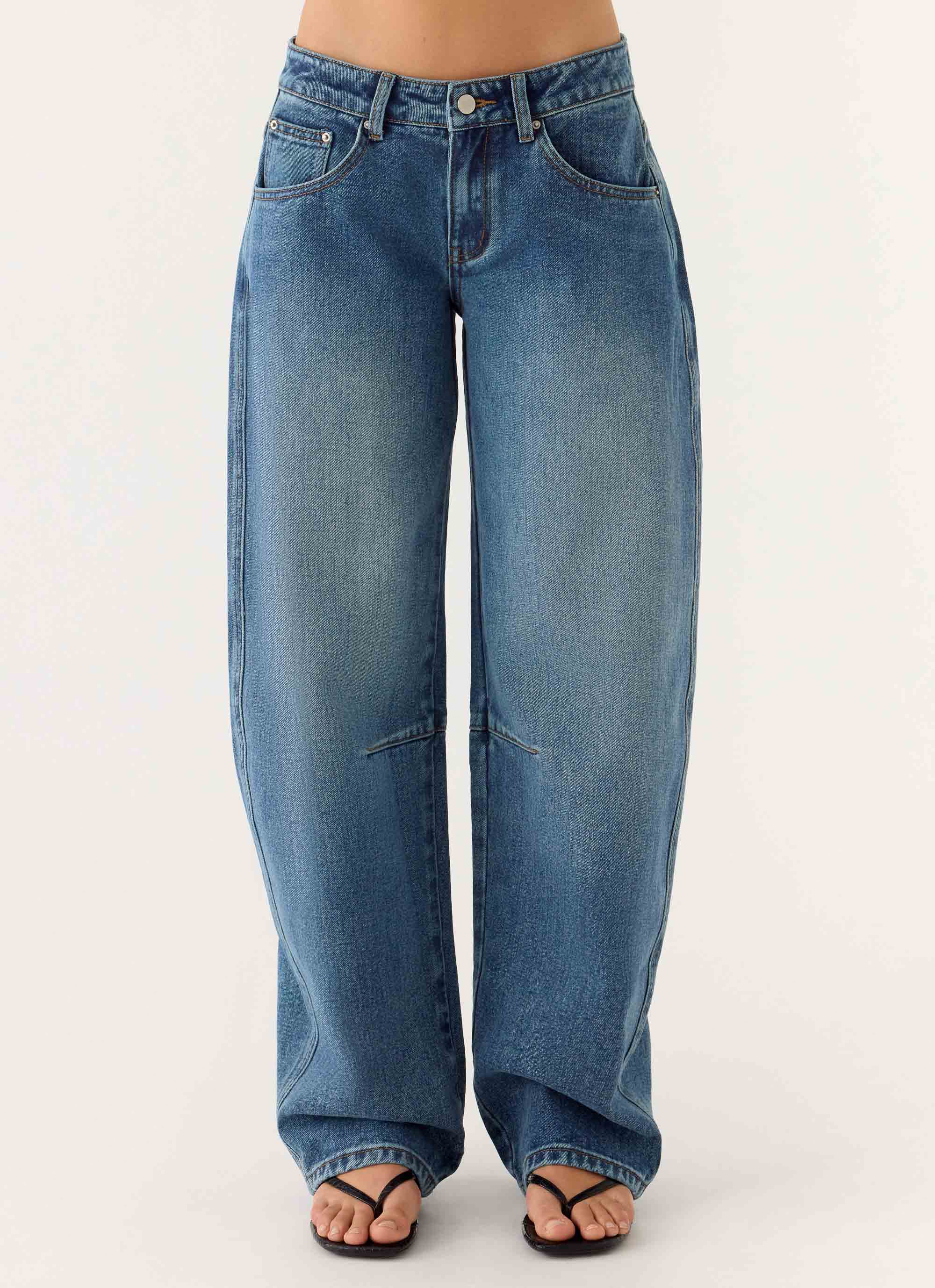 Stevie Low Rise Barrel Leg Denim Jeans - Mid Wash Blue